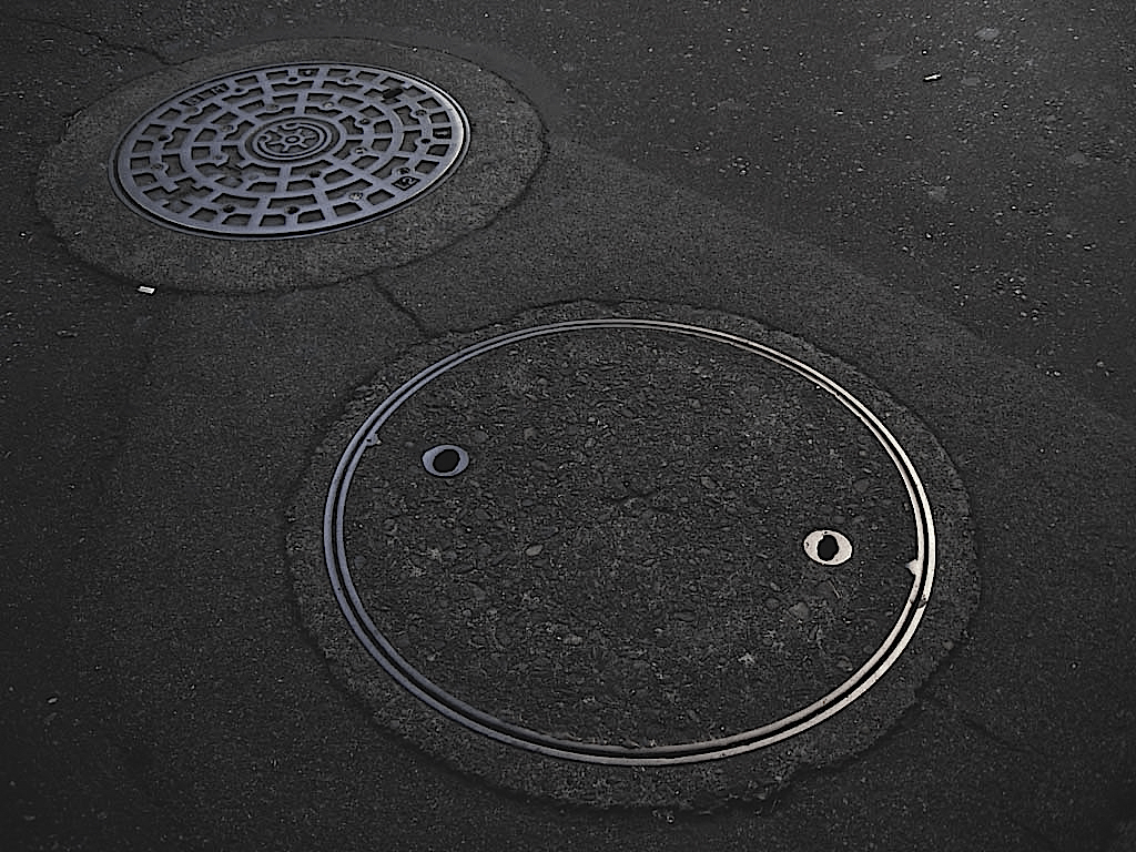 Manholes are round